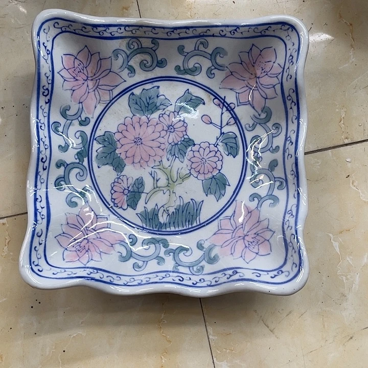 陶瓷制品摆件粉彩四方果盘