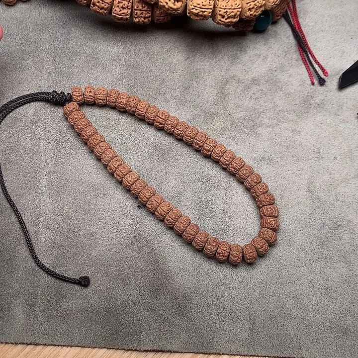 金刚菩提吊坠老树王