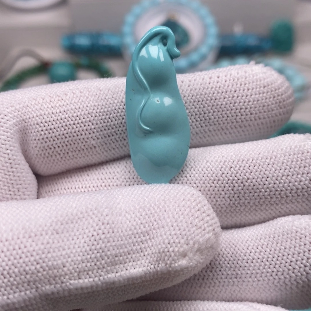 绿松石未镶嵌原矿纯干料绿松石