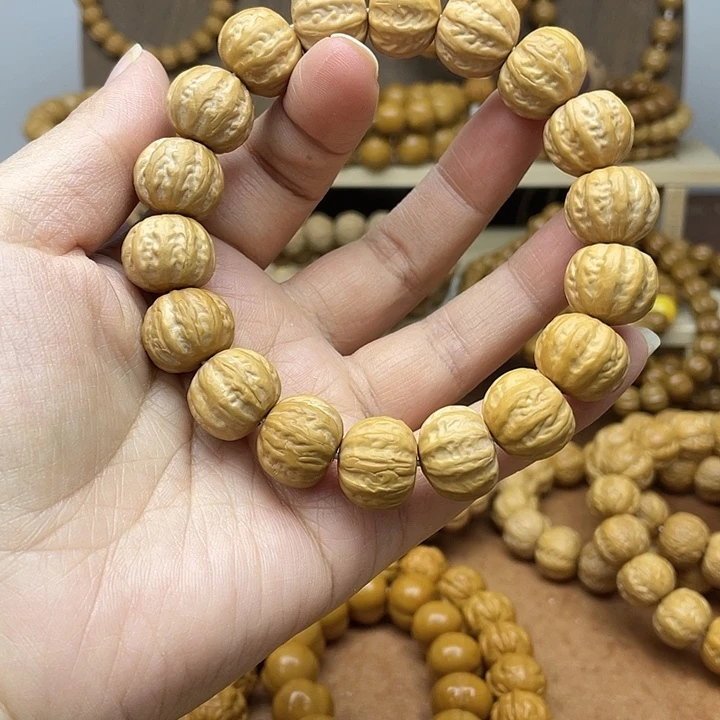 手串猴头核桃 浅雕京八棱