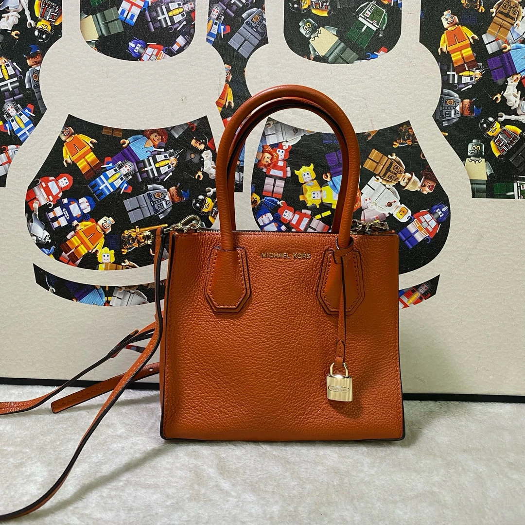 95新 MICHAEL KORS/迈克高仕 21172斜挎包17*21