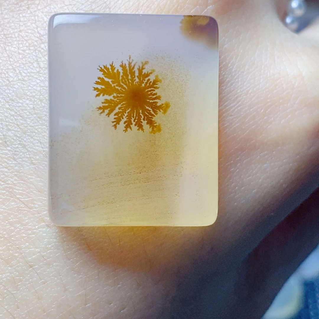 玛瑙/玉髓未镶嵌珠宝奇石