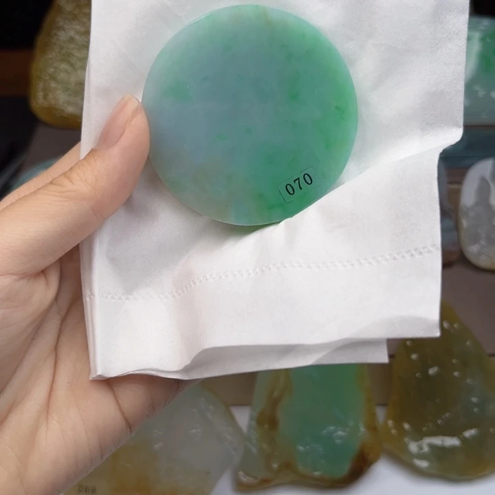 定制翡翠未镶嵌翡翠定制