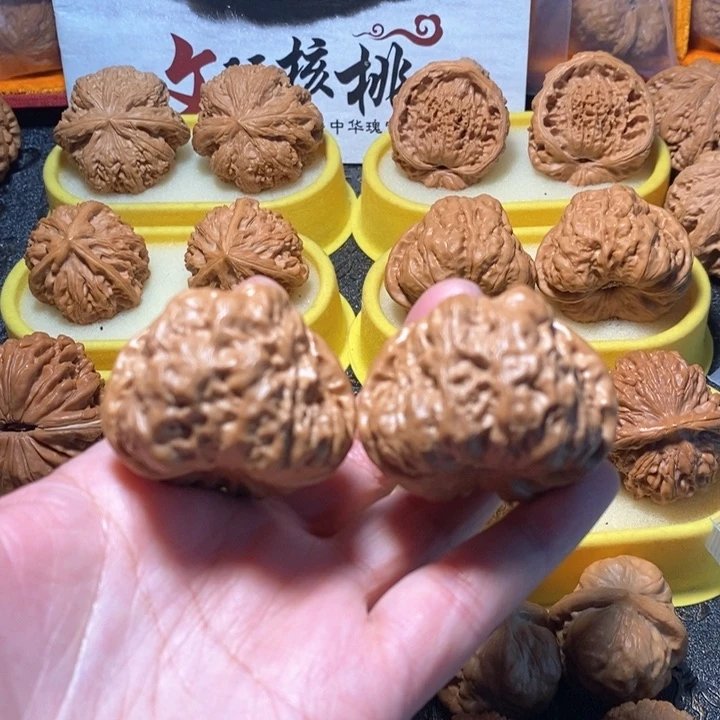 文玩核桃把件蛤蟆头精对 43 44