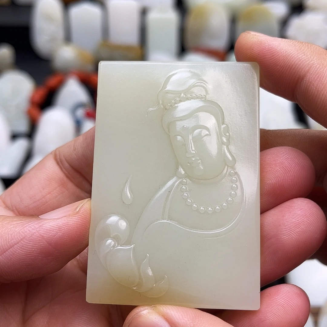 和田玉颈饰未镶嵌