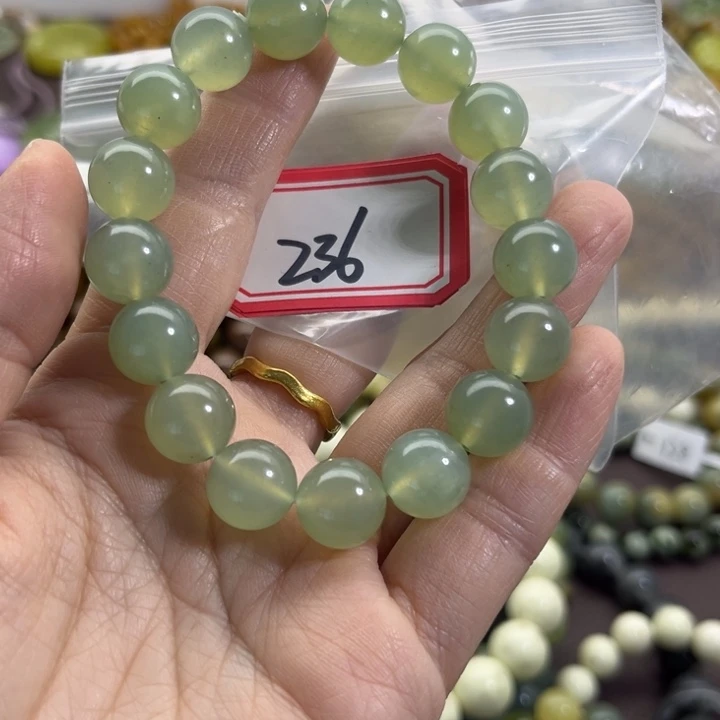 蛇纹石玉未镶嵌手链