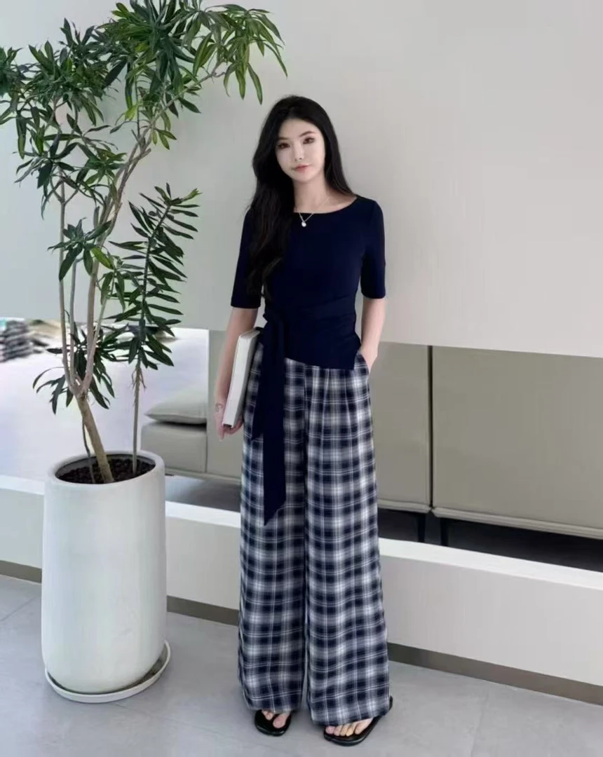 秋季新款时尚韩系不规则系带收腰上衣搭配直筒阔腿格裤两件套A11