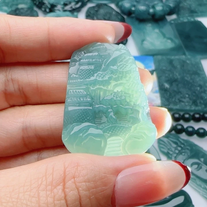 翡翠未镶嵌颈饰多样性发货天然A货翡翠