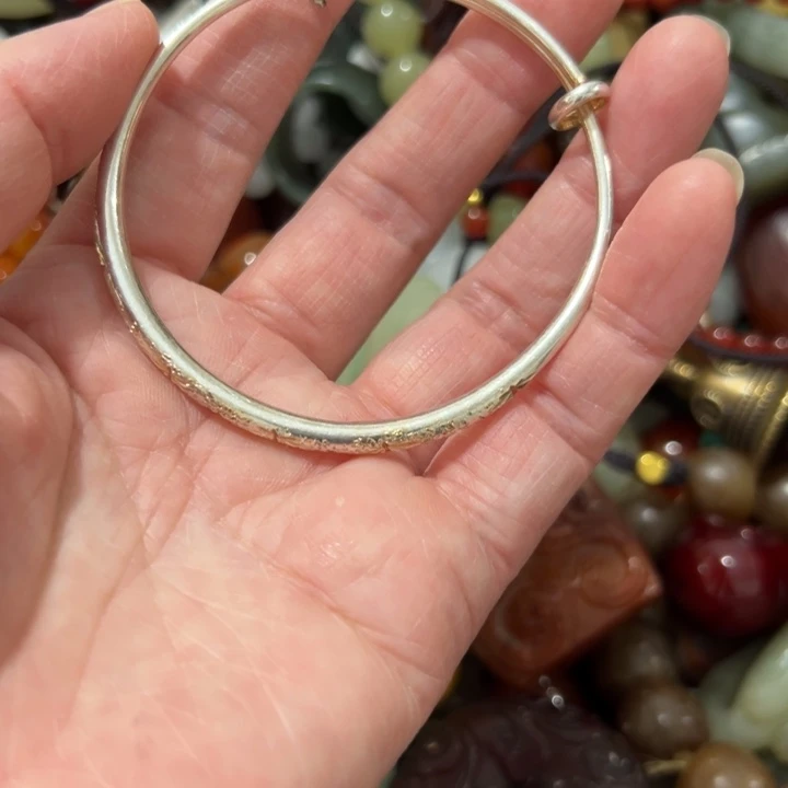 爱***王非金属木质感谢感谢