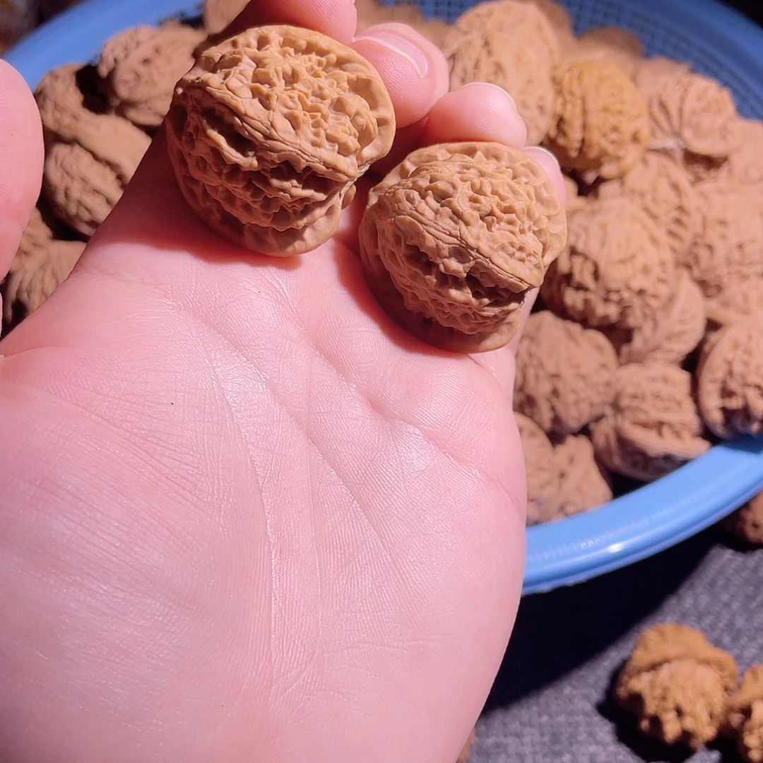 丶*时37文玩核桃宫灯核桃