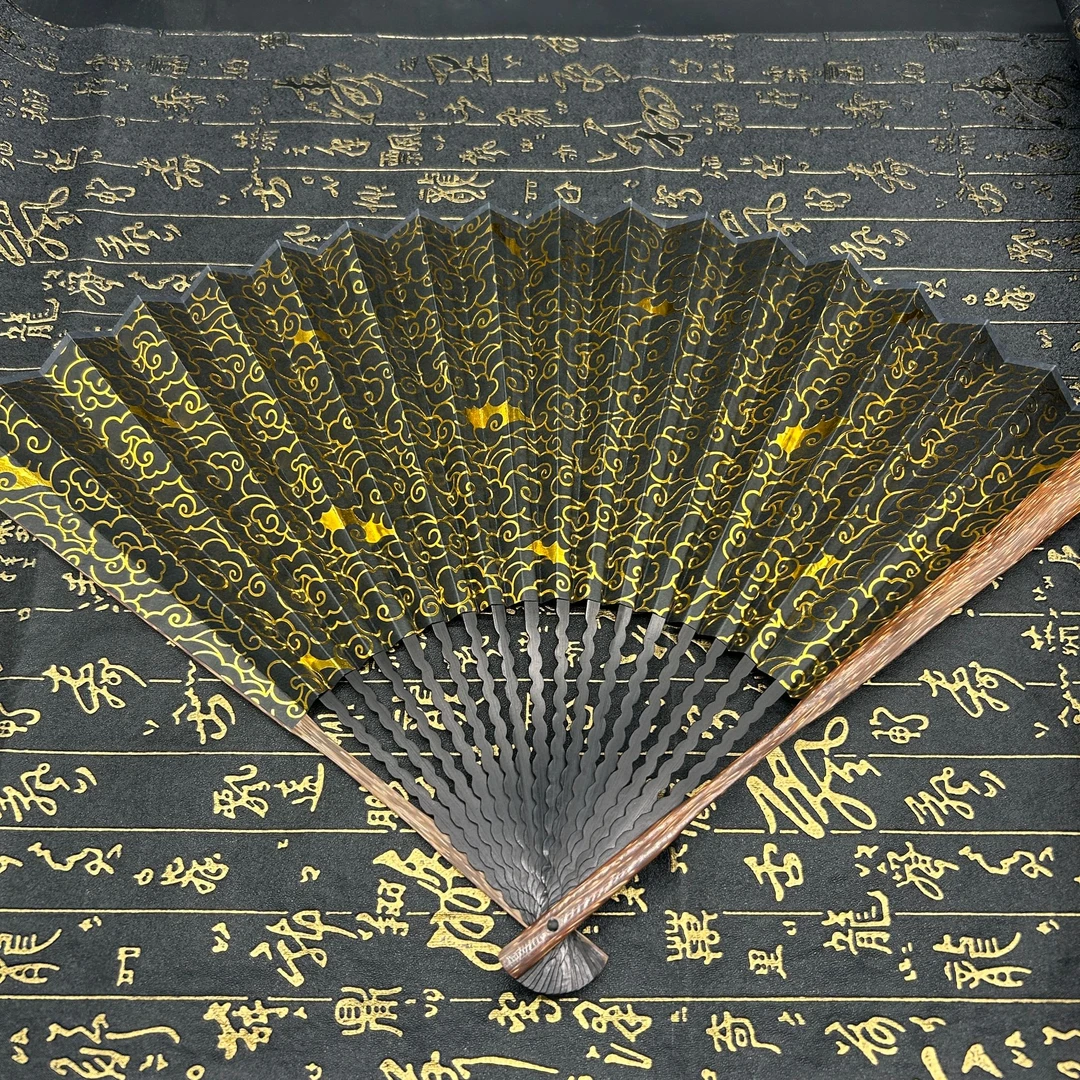 95寸18方2.0排口龙鳞红芝麻棕祥云纹折扇