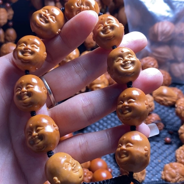 吊坠橄榄核十分开心