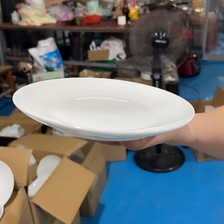 瓷片云白八英寸浅盘六个包邮
