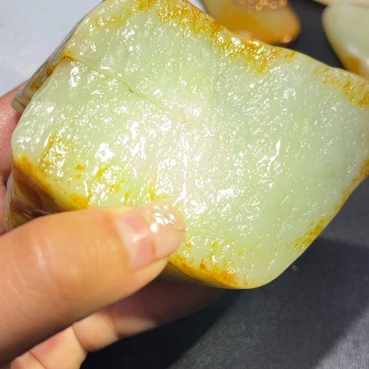 和田玉未镶嵌珠宝奇石