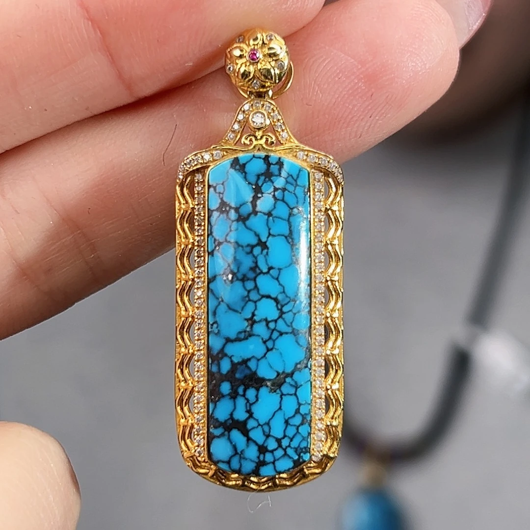 绿松石18K金镶嵌珠宝奇石