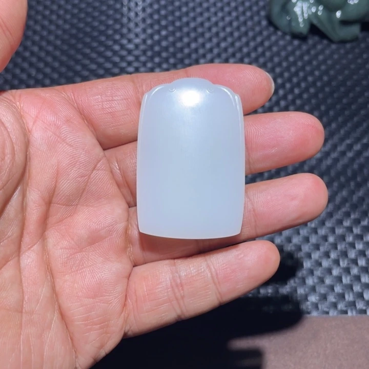 未镶嵌和田玉挂件