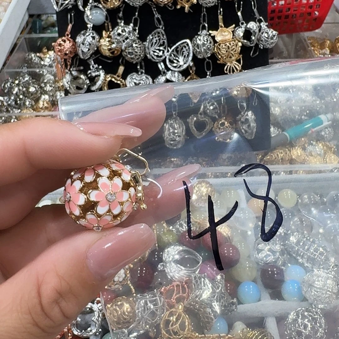 沙****颈饰紫晶未镶嵌48