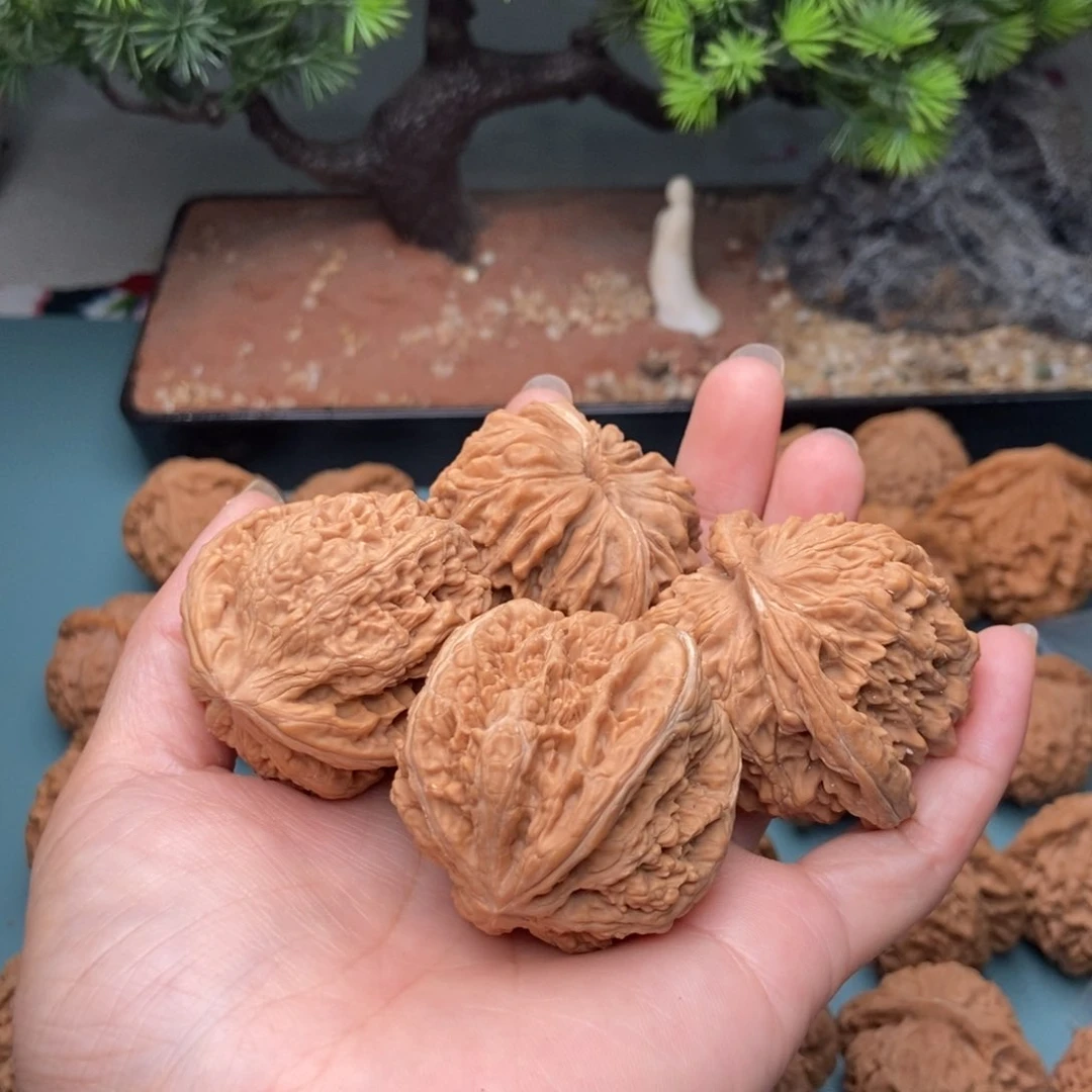 大***欢文玩核桃把件粗筋四座楼12