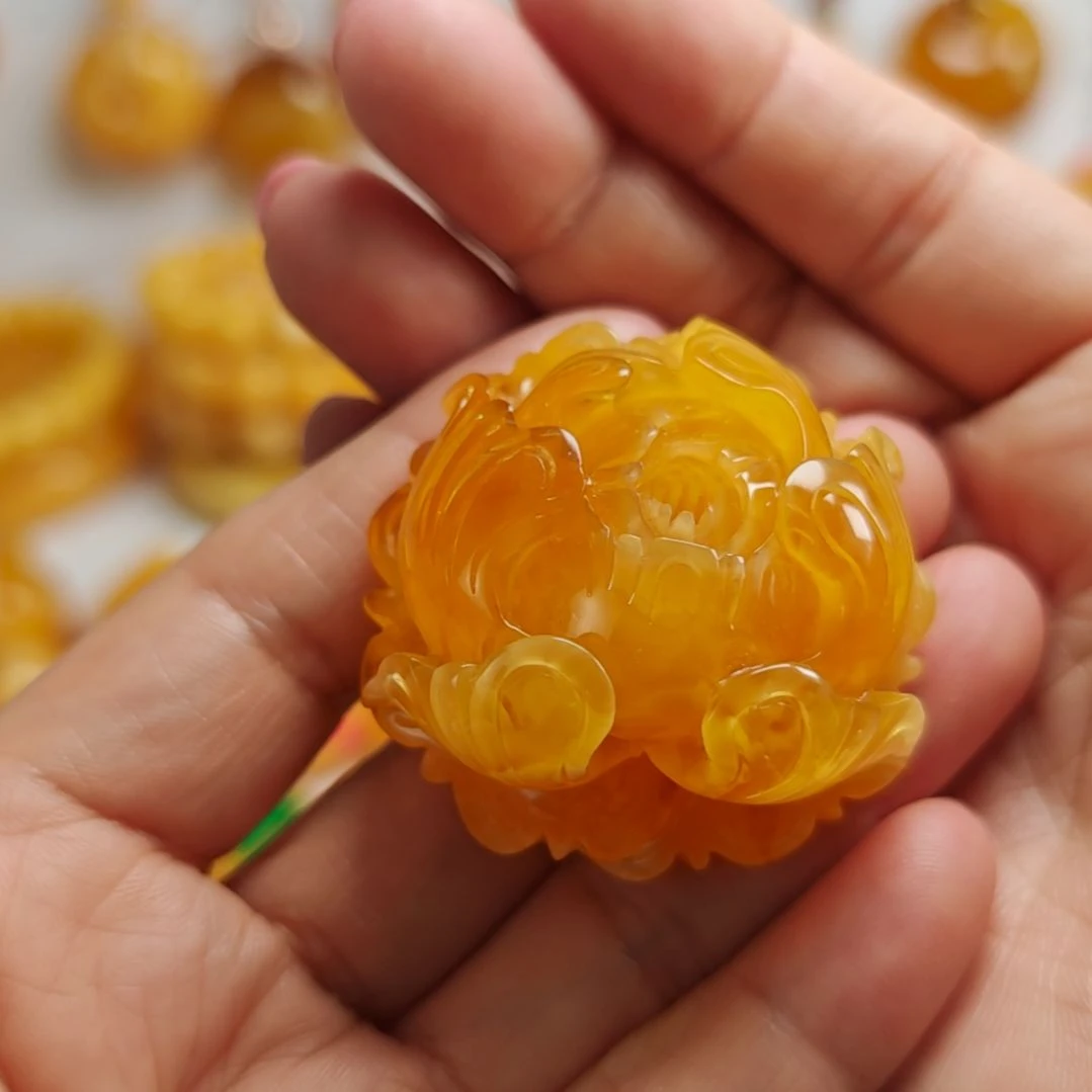 蜜蜡吊坠(赠链)未镶嵌