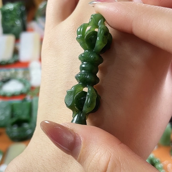 和田玉（碧玉）未镶嵌颈饰