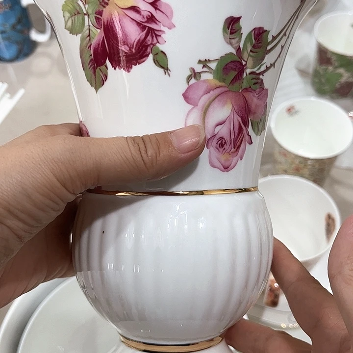 杯微瑕骨瓷花瓶玫瑰一个