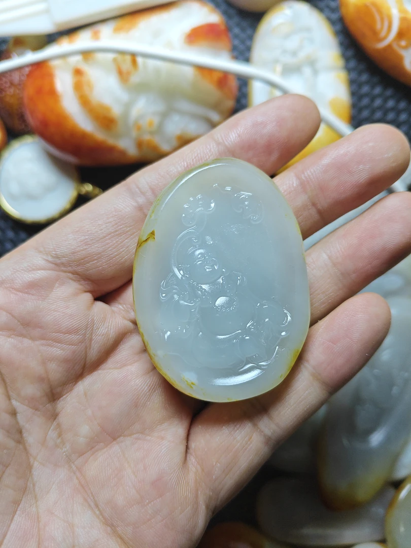 和田玉精品挂件弥勒佛