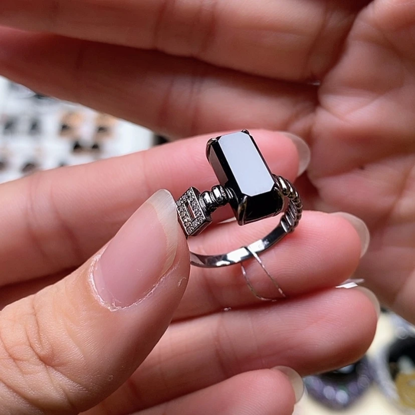 【闪购商品】翡翠戒指18K金镶嵌墨翠