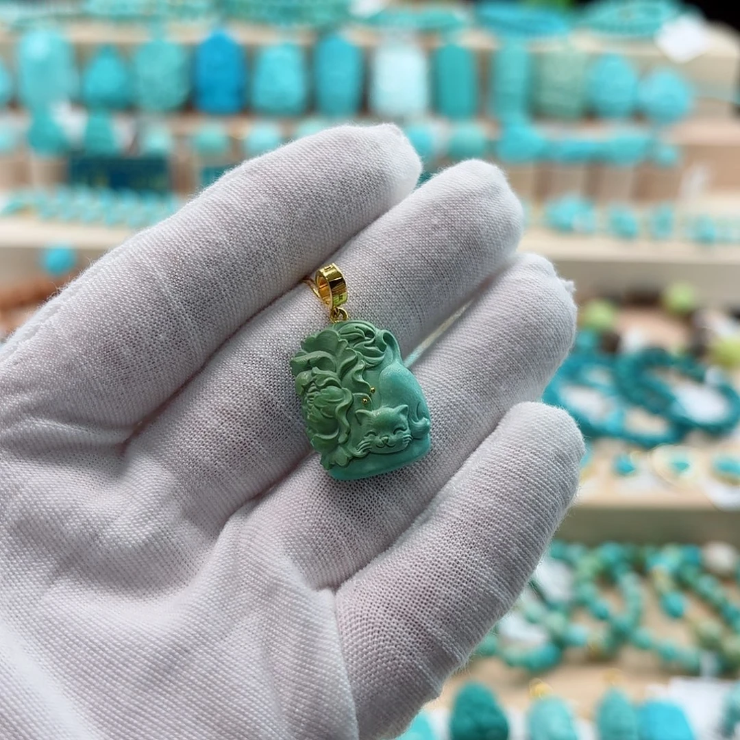 绿松石未镶嵌珠宝奇石