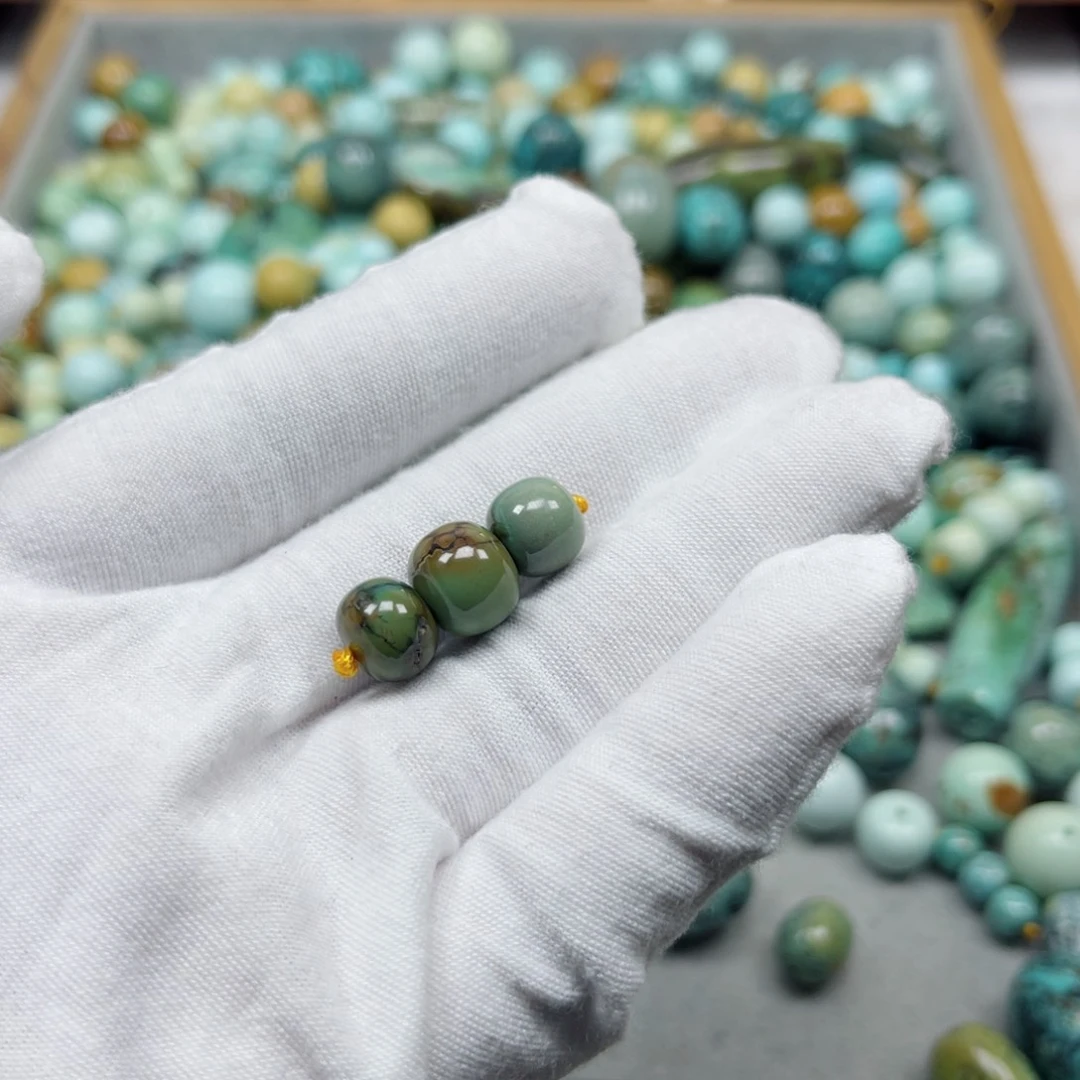 绿松石未镶嵌挂件