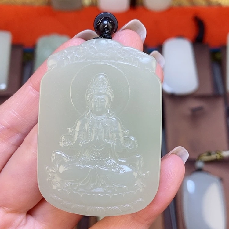 【闪购商品】颈饰未镶嵌和田玉