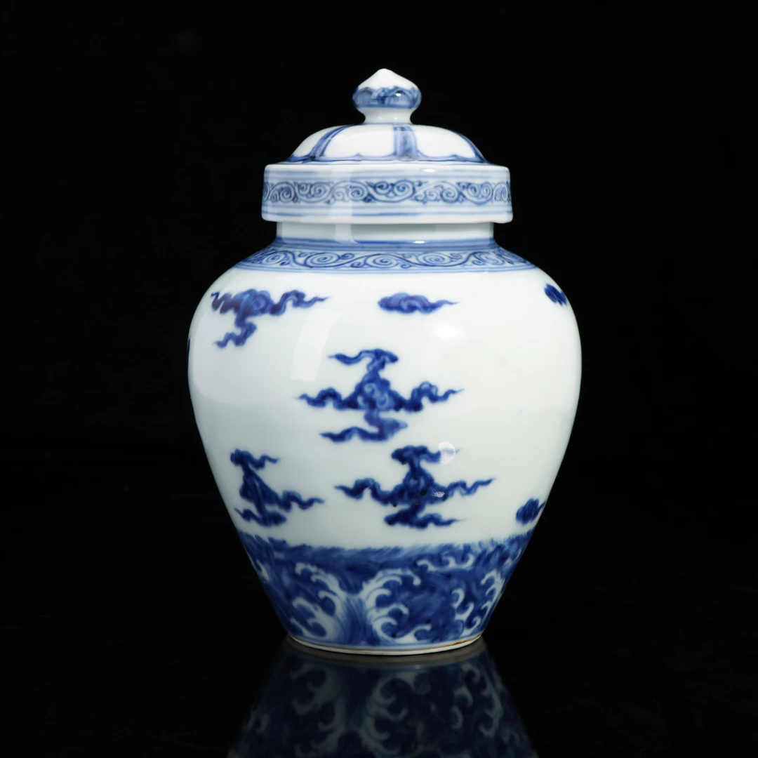 13.成化青花云纹盖罐（蓝队）【古董拍卖】