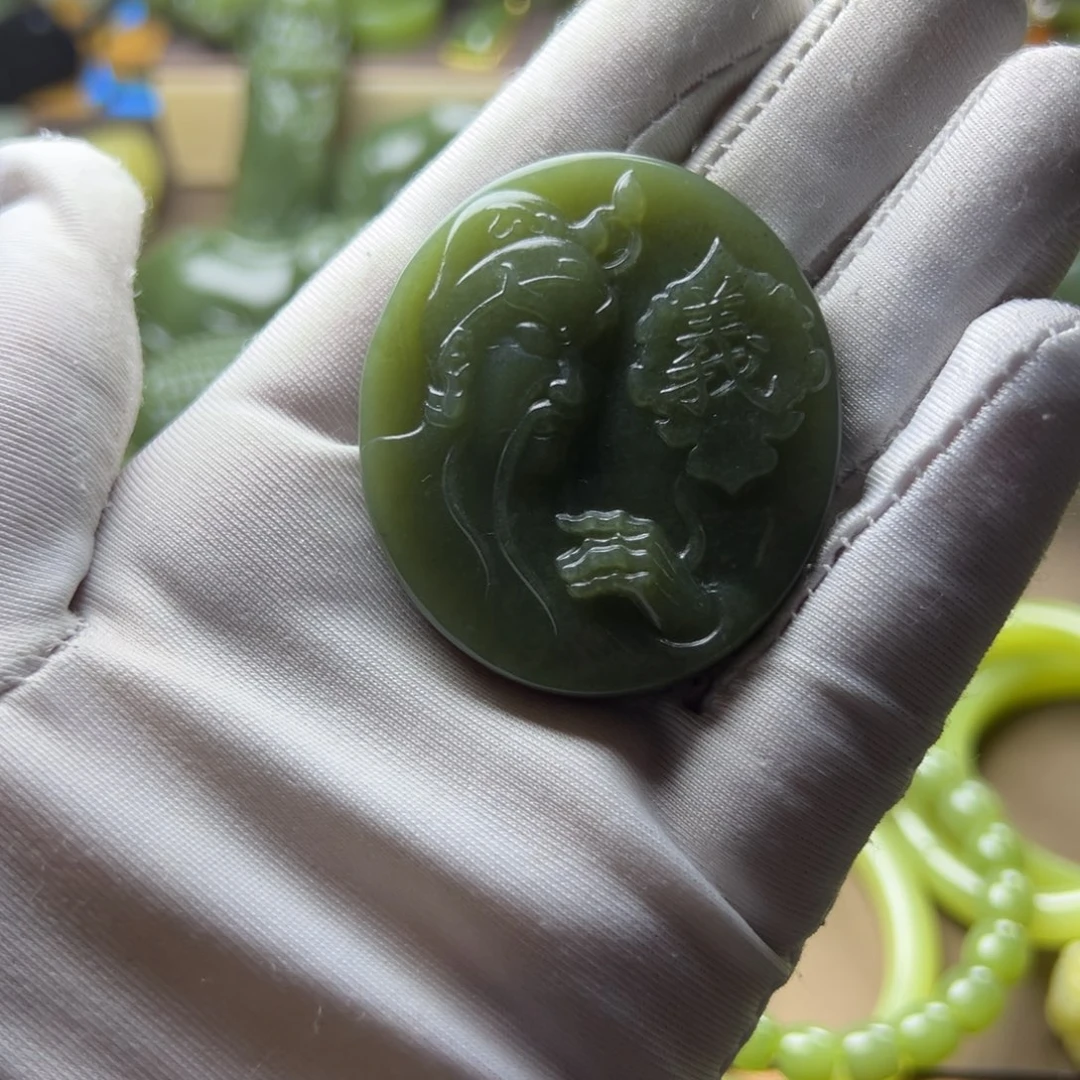 岫岩老玉（透闪石质玉）未镶嵌把件