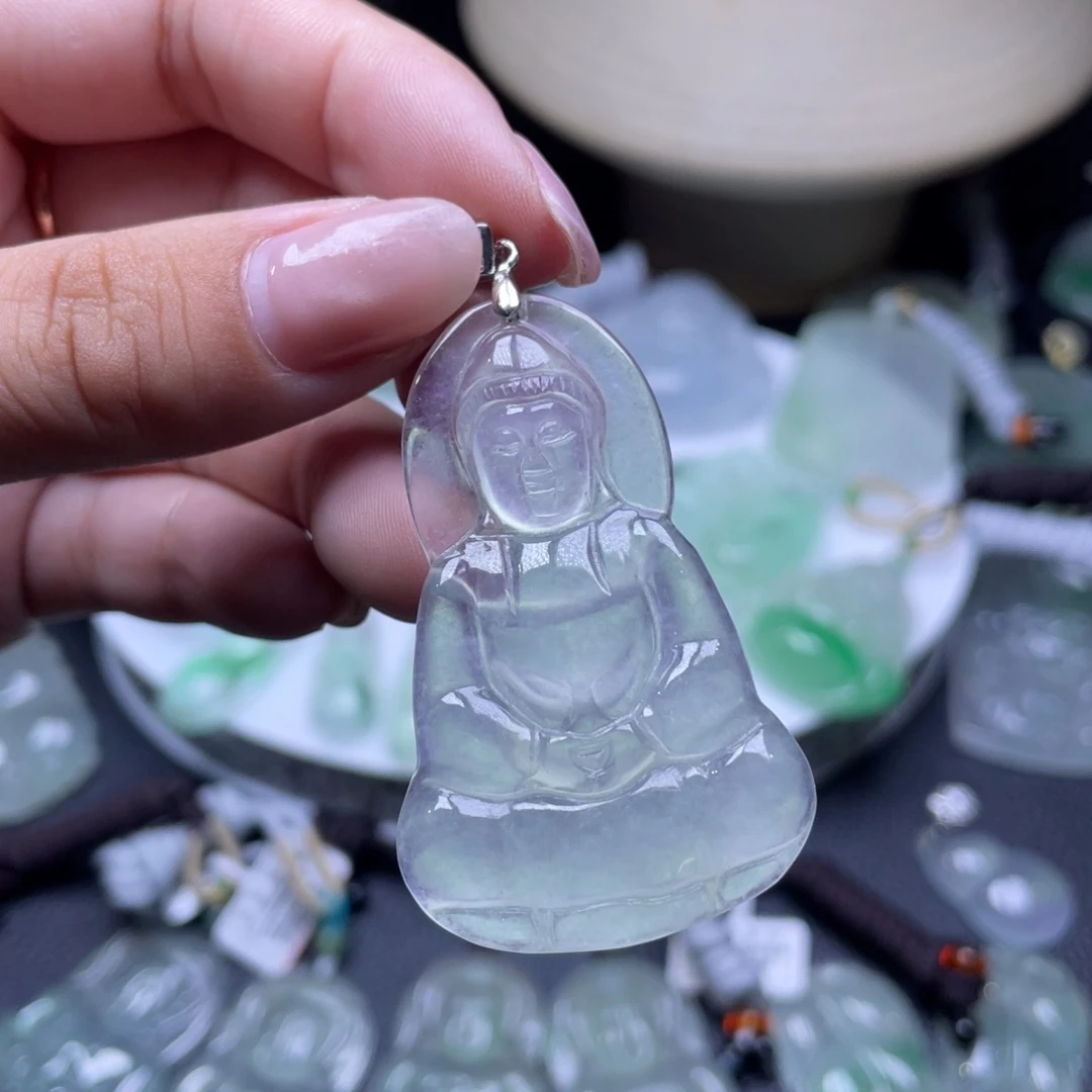 颈饰未镶嵌翡翠