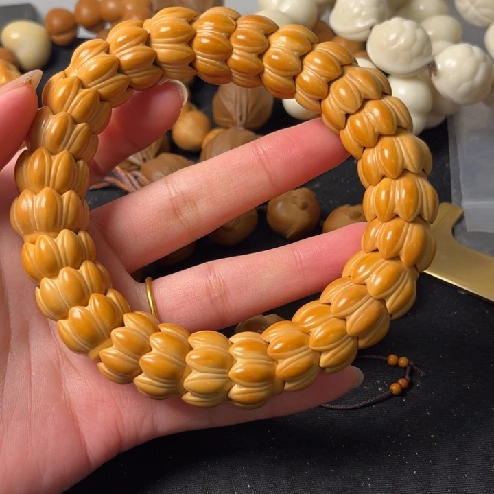 猴头核桃手串九转莲花