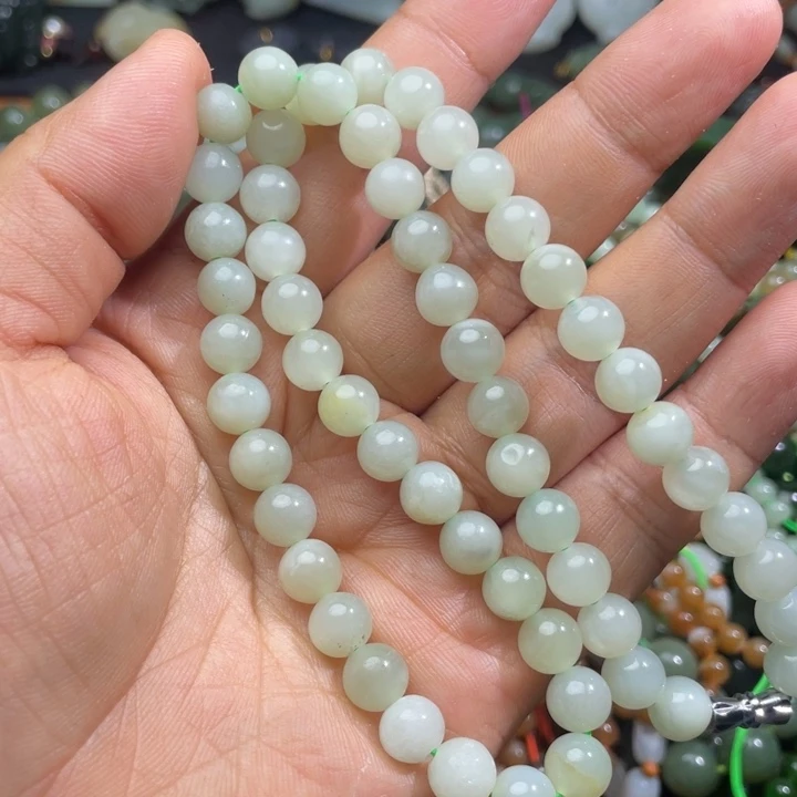 未镶嵌和田玉珠宝半成品有包容