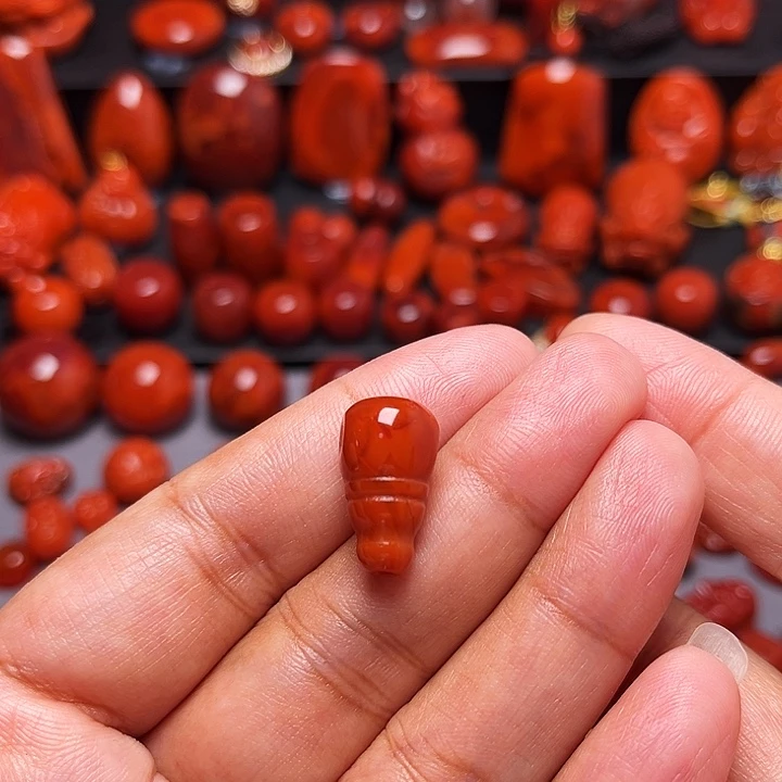 南红玛瑙未镶嵌配饰火焰纹三通9.9mm