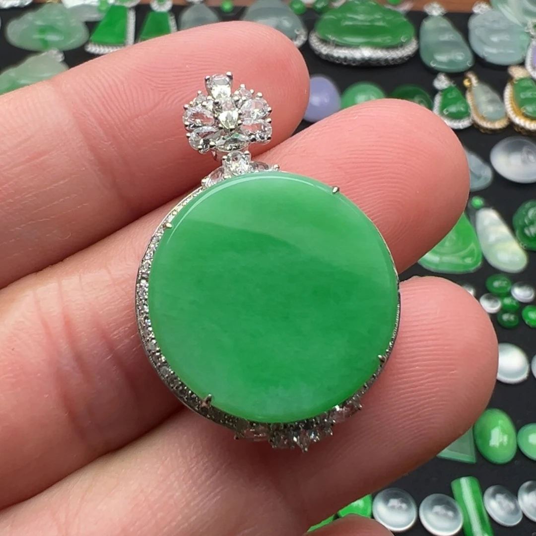 翡翠颈饰18K金镶嵌牌子19.4