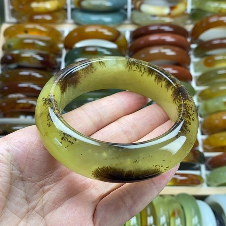 蛇纹石玉未镶嵌手镯60