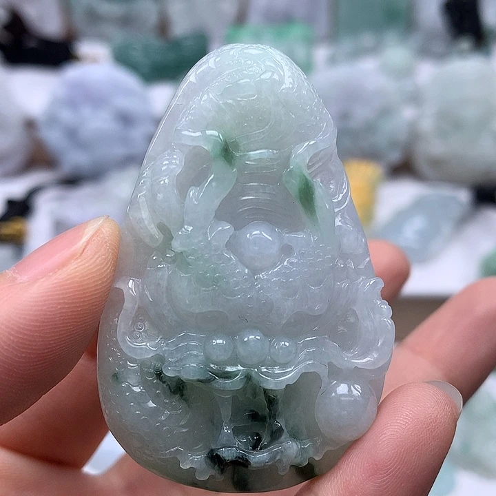 翡翠未镶嵌颈饰随形龙行天下两面工艺卡厚10+