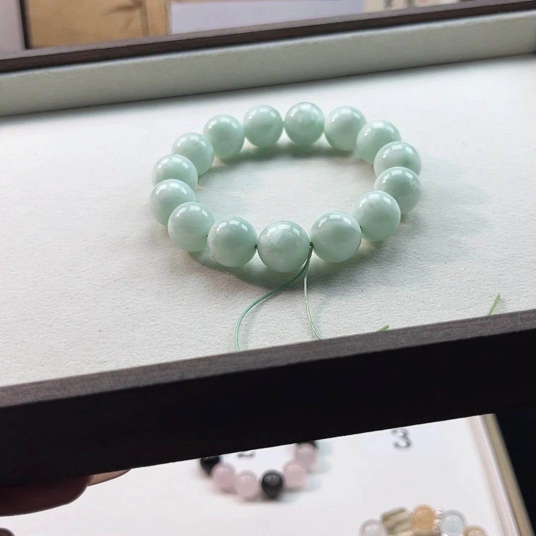 橘****手串未镶嵌水晶手串