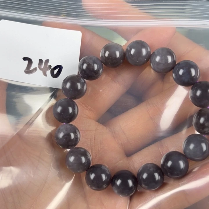 和田玉未镶嵌珠宝半成品
