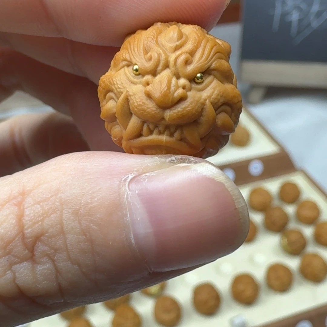 吊坠猴头核桃吞金兽