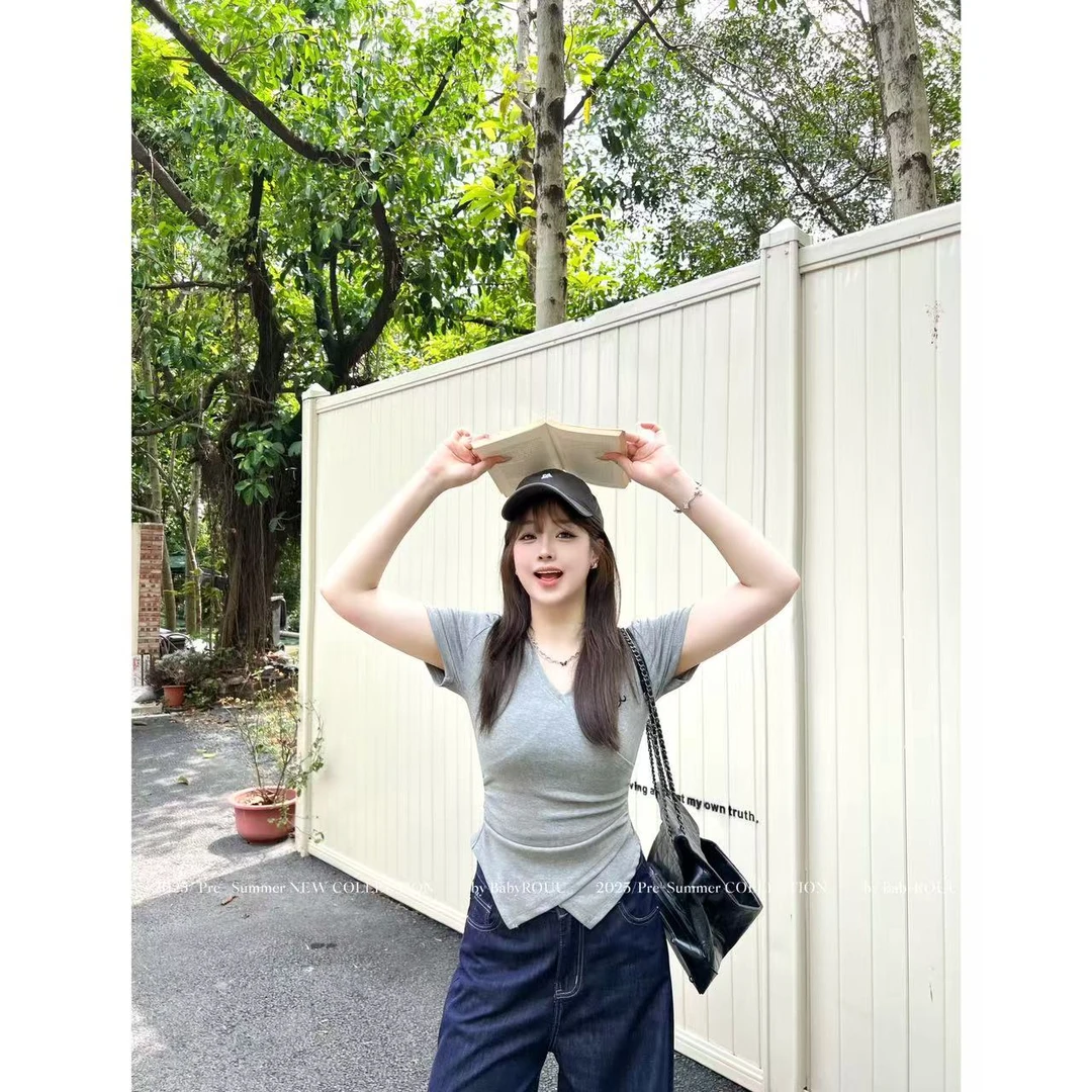 【现货】【韩女速成】温与柔小众刺绣不规则设计感法式百搭交叉上衣