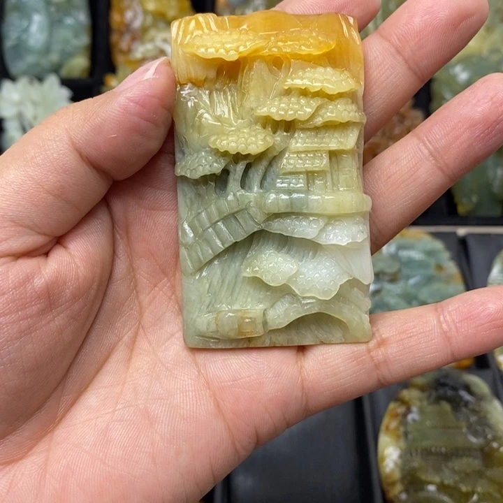 蛇纹石玉吊坠未镶嵌我****、