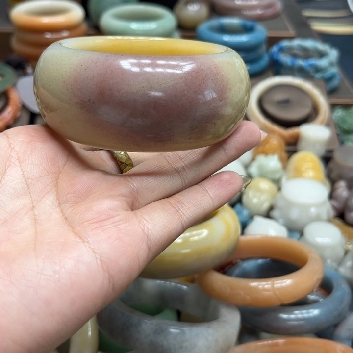 哈***米合金手链石英质玉