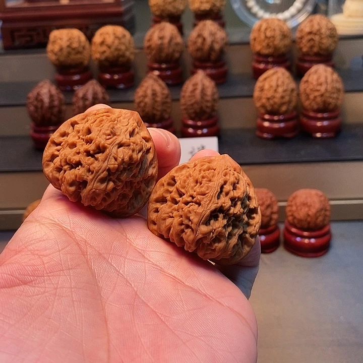 C***e把件桃核41尺角疆