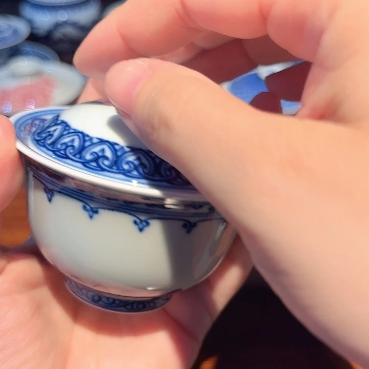 布***斯镹曰陶手工制作的