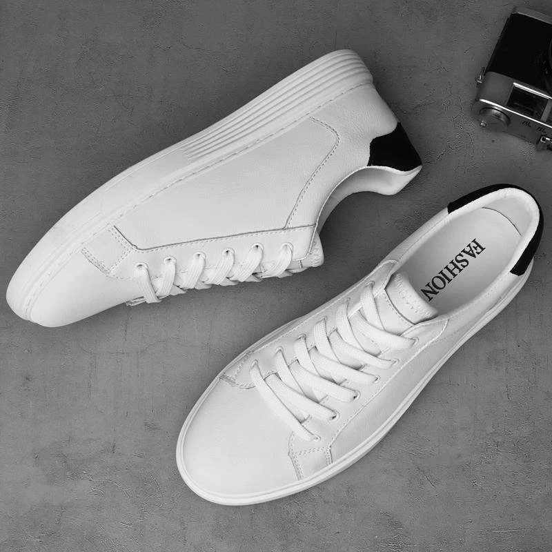 路易圣戈希男鞋夏季新款透气平板鞋男冲孔小白鞋男休闲鞋软皮大码