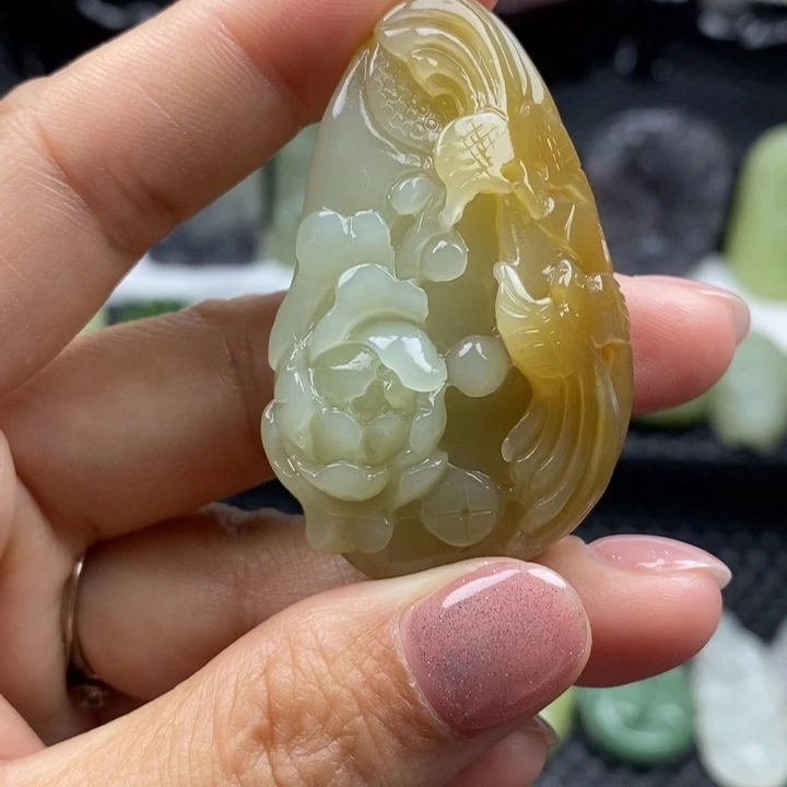 和田玉未镶嵌颈饰37