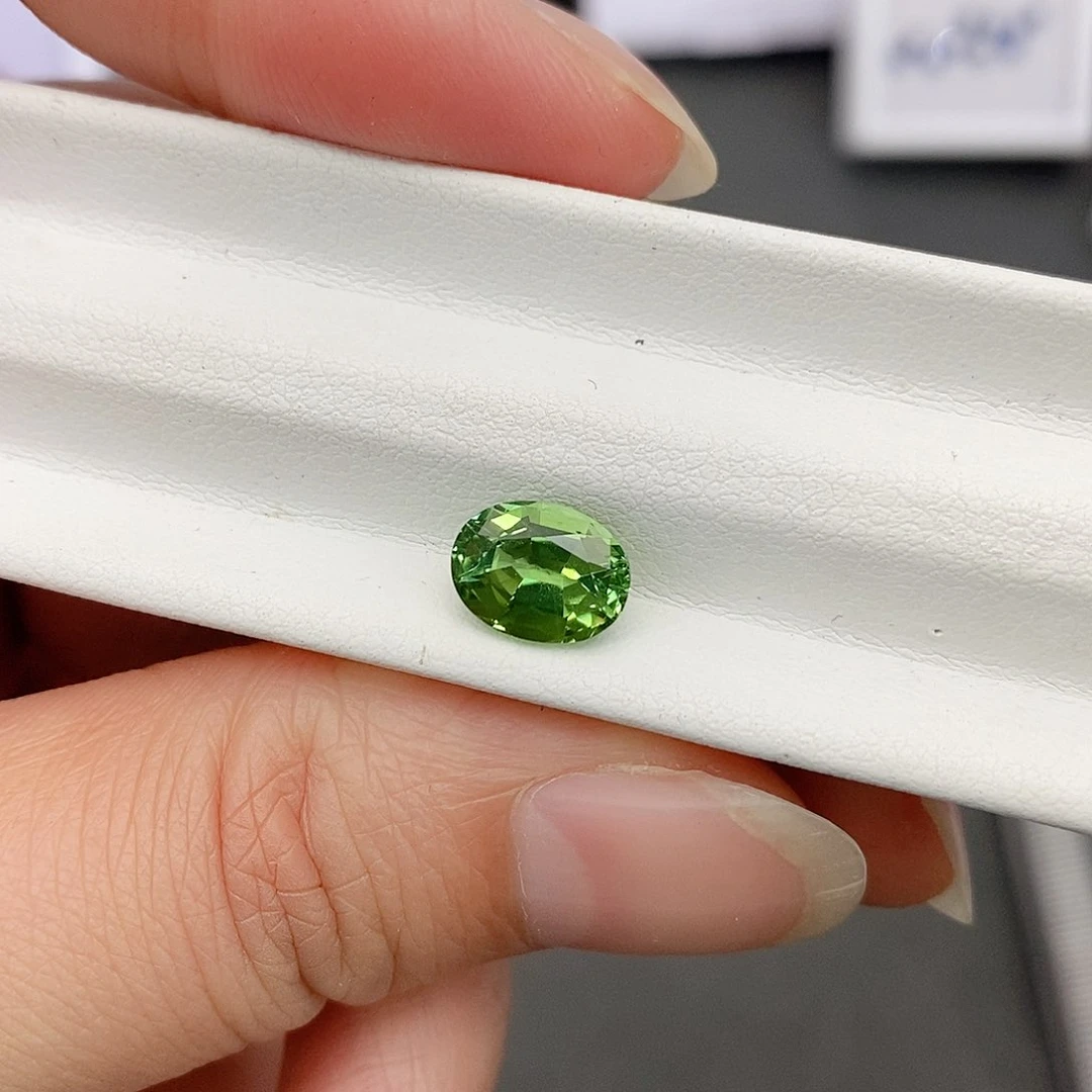 裸石未镶嵌碧玺1.8ct裸石